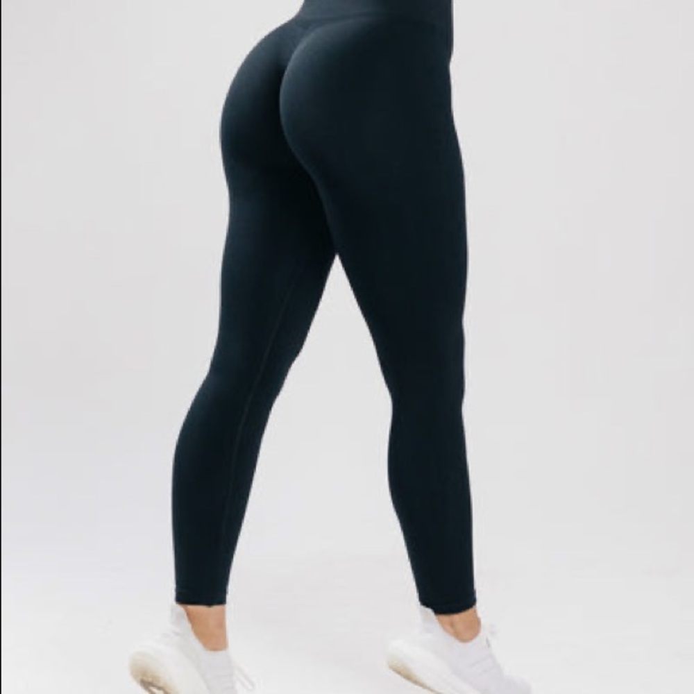 Alphalete Amplify Leggings